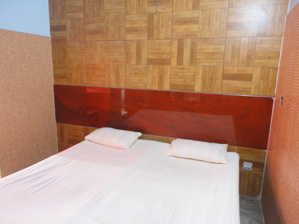 Hotel Rehoboth Канниякумари Номер фото
